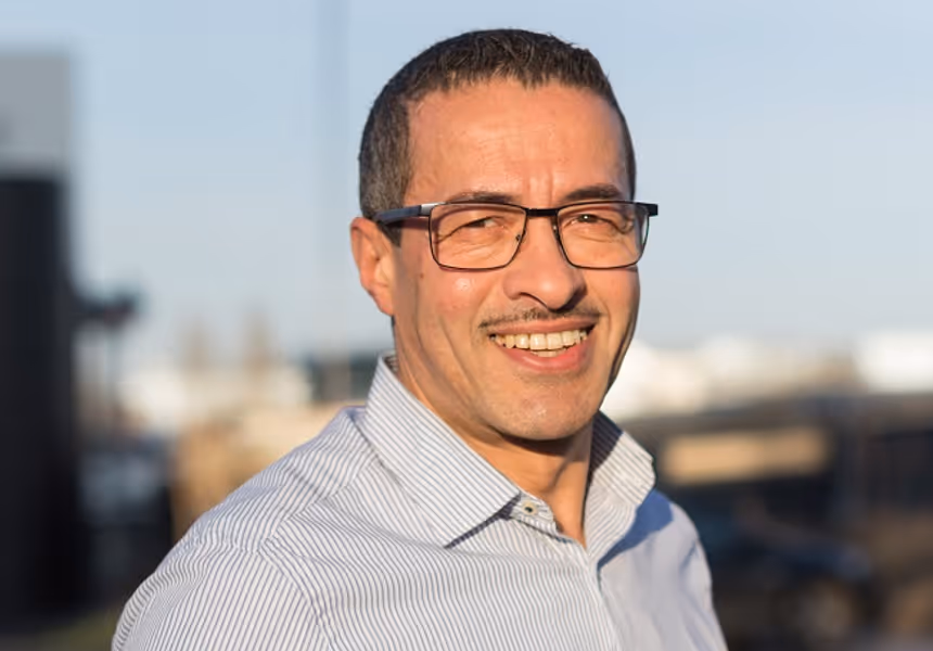 Mario
Buras